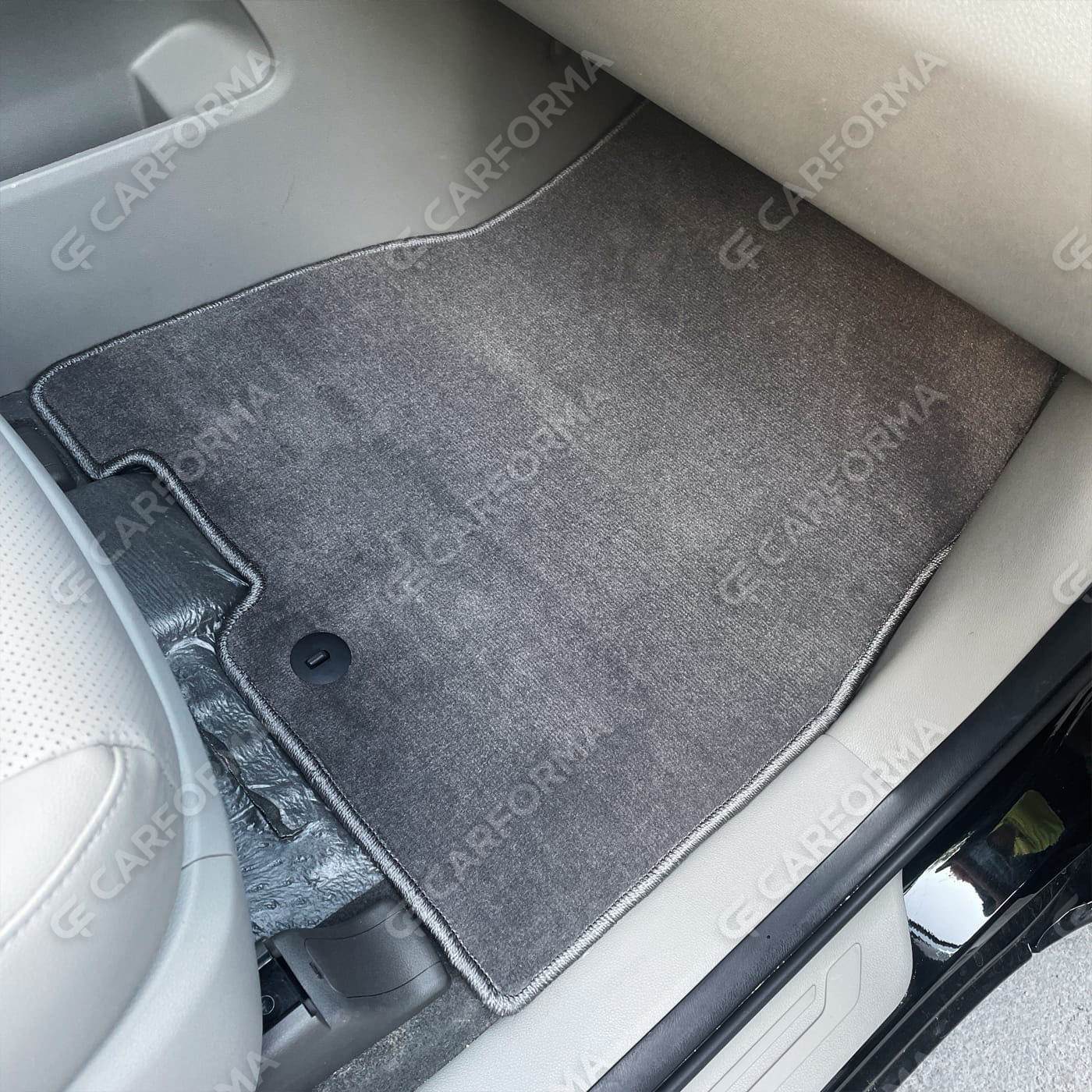 Ворсовые коврики на KIA Carnival III 7 мест 2014&nbsp;-&nbsp;2021 в Симферополе