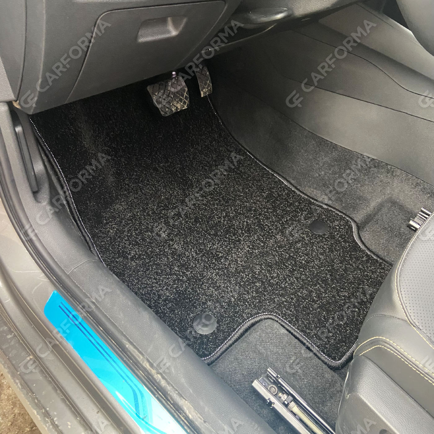 Ворсовые коврики на Audi Q2L 2016&nbsp;-&nbsp;2026 в Симферополе