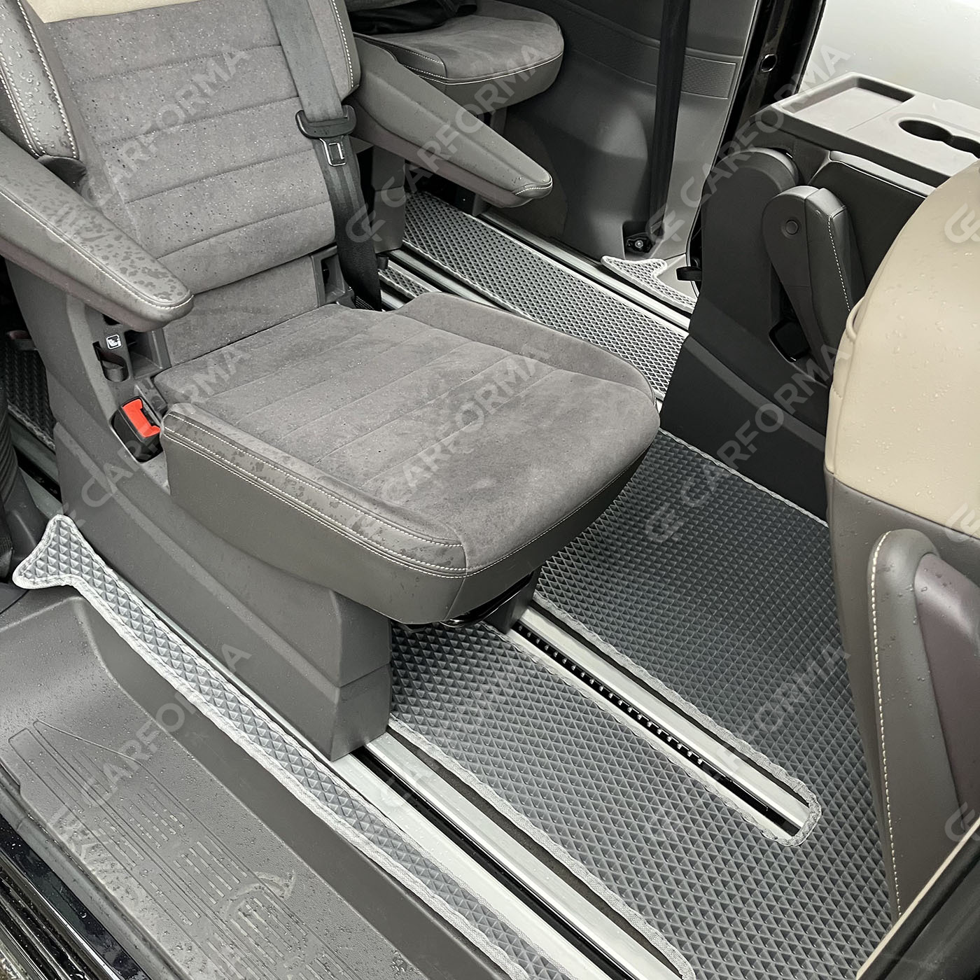 Коврики на Volkswagen Multivan (T7) 2021&nbsp;-&nbsp;2026 в Симферополе