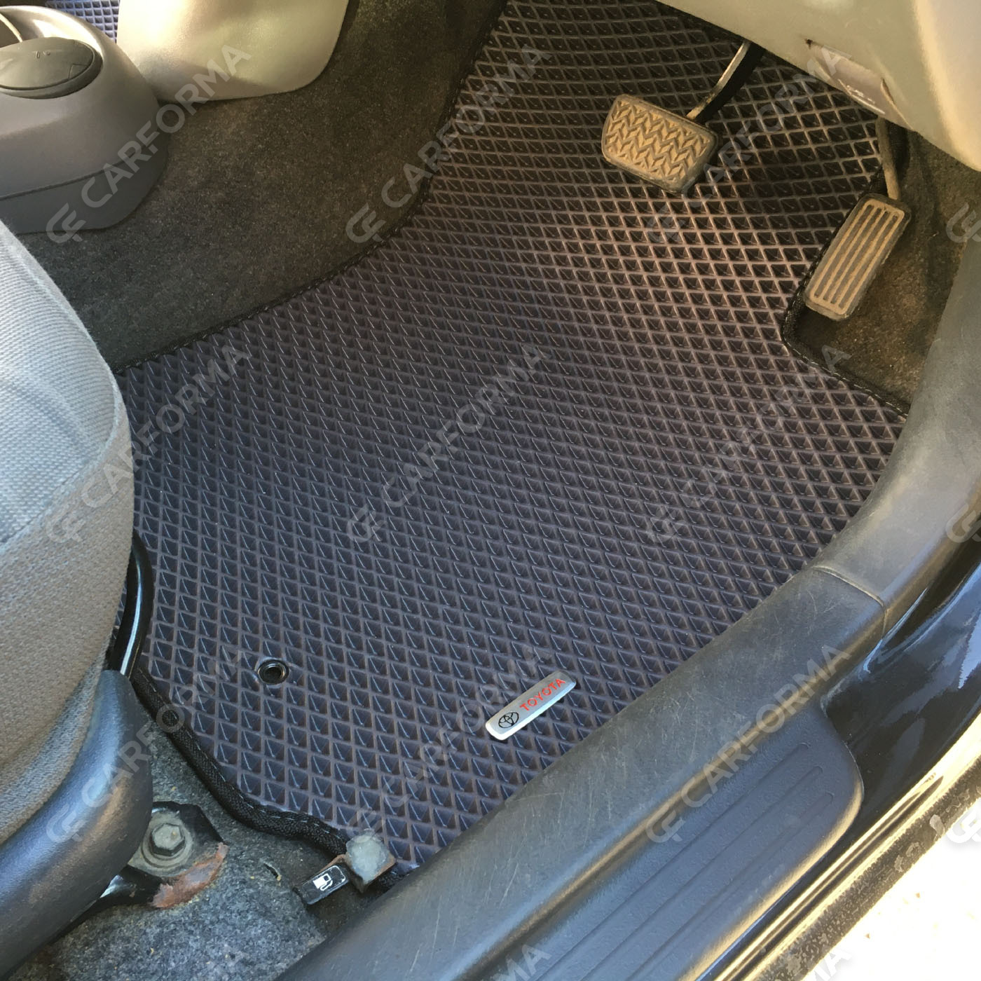 Ворсовые коврики на Toyota Vitz I 1998&nbsp;-&nbsp;2005 в Симферополе