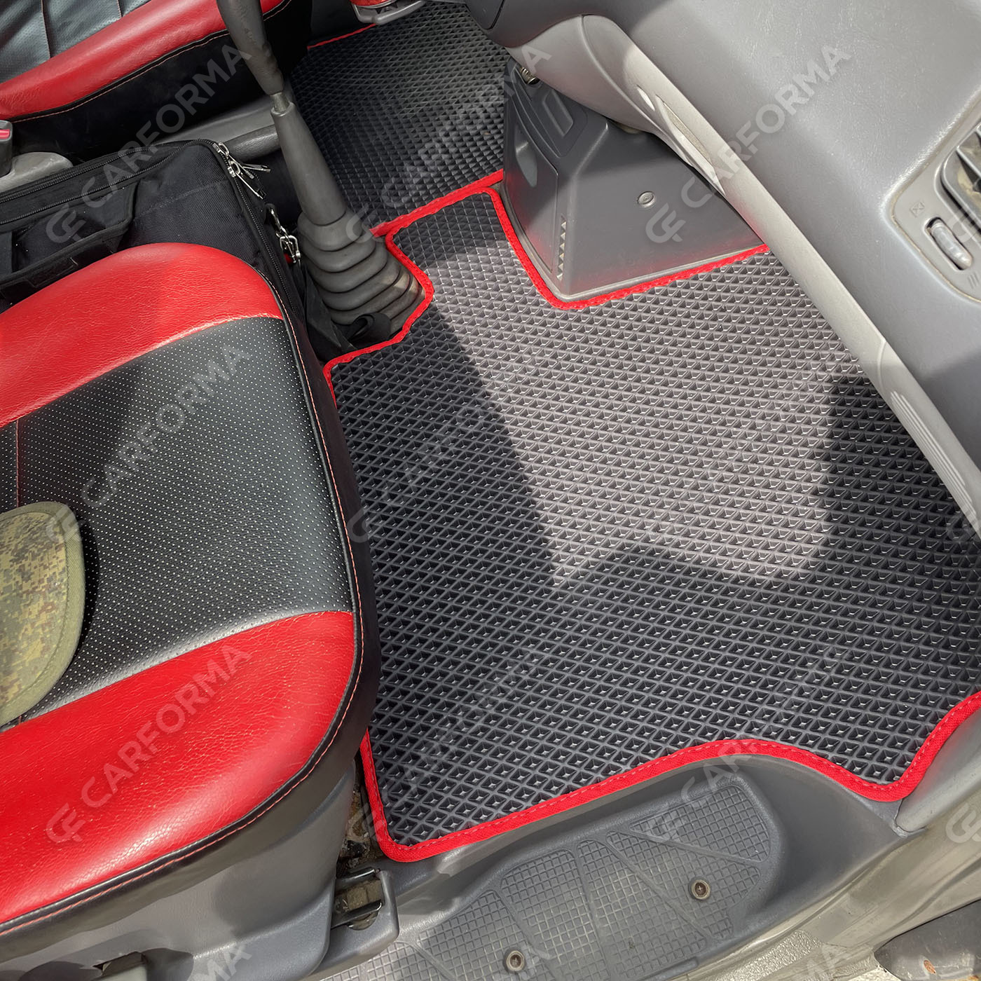 Ворсовые коврики на Mitsubishi Space Gear 1994&nbsp;-&nbsp;2007 в Симферополе
