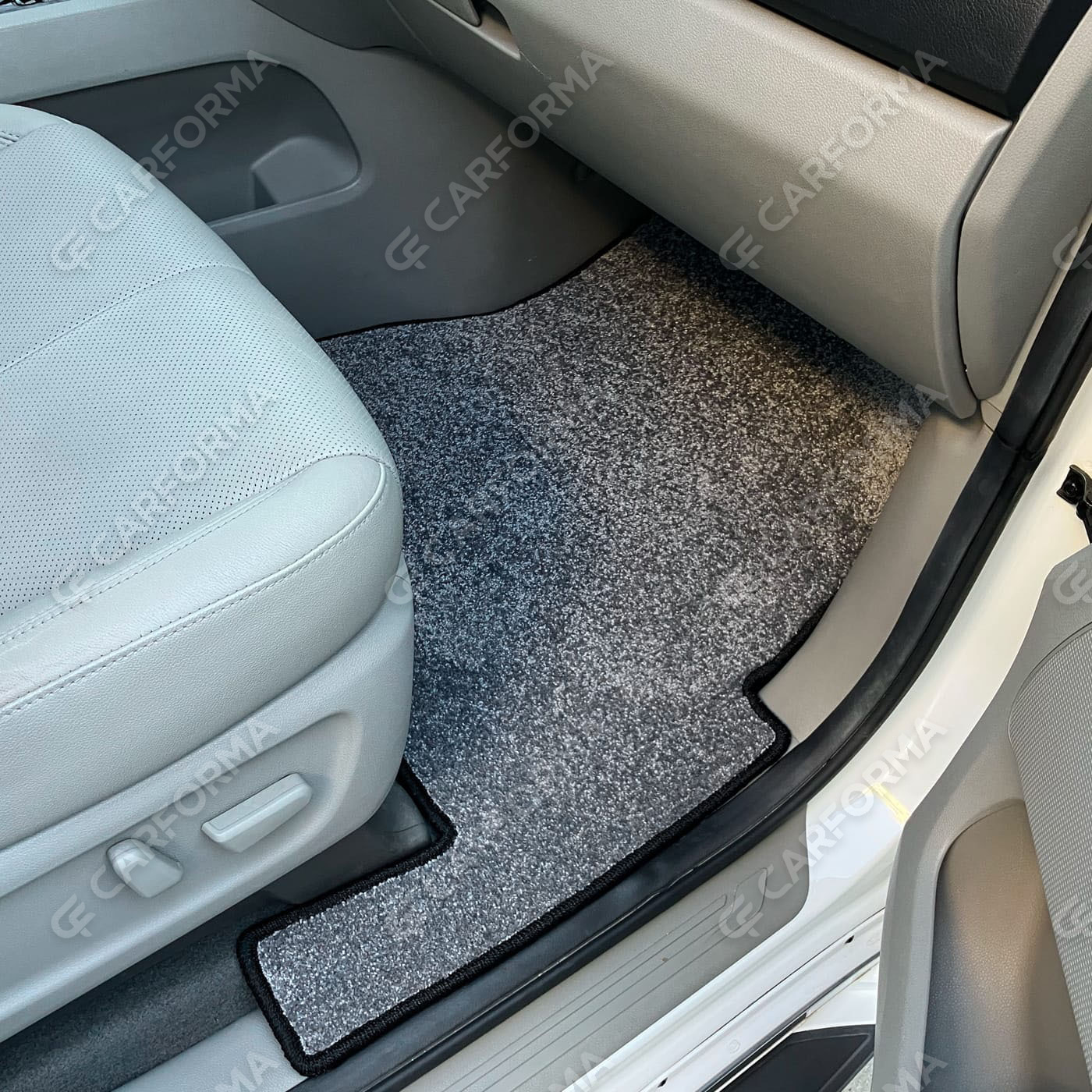 Ворсовые коврики на KIA Carnival III 7 мест 2014&nbsp;-&nbsp;2021 в Симферополе