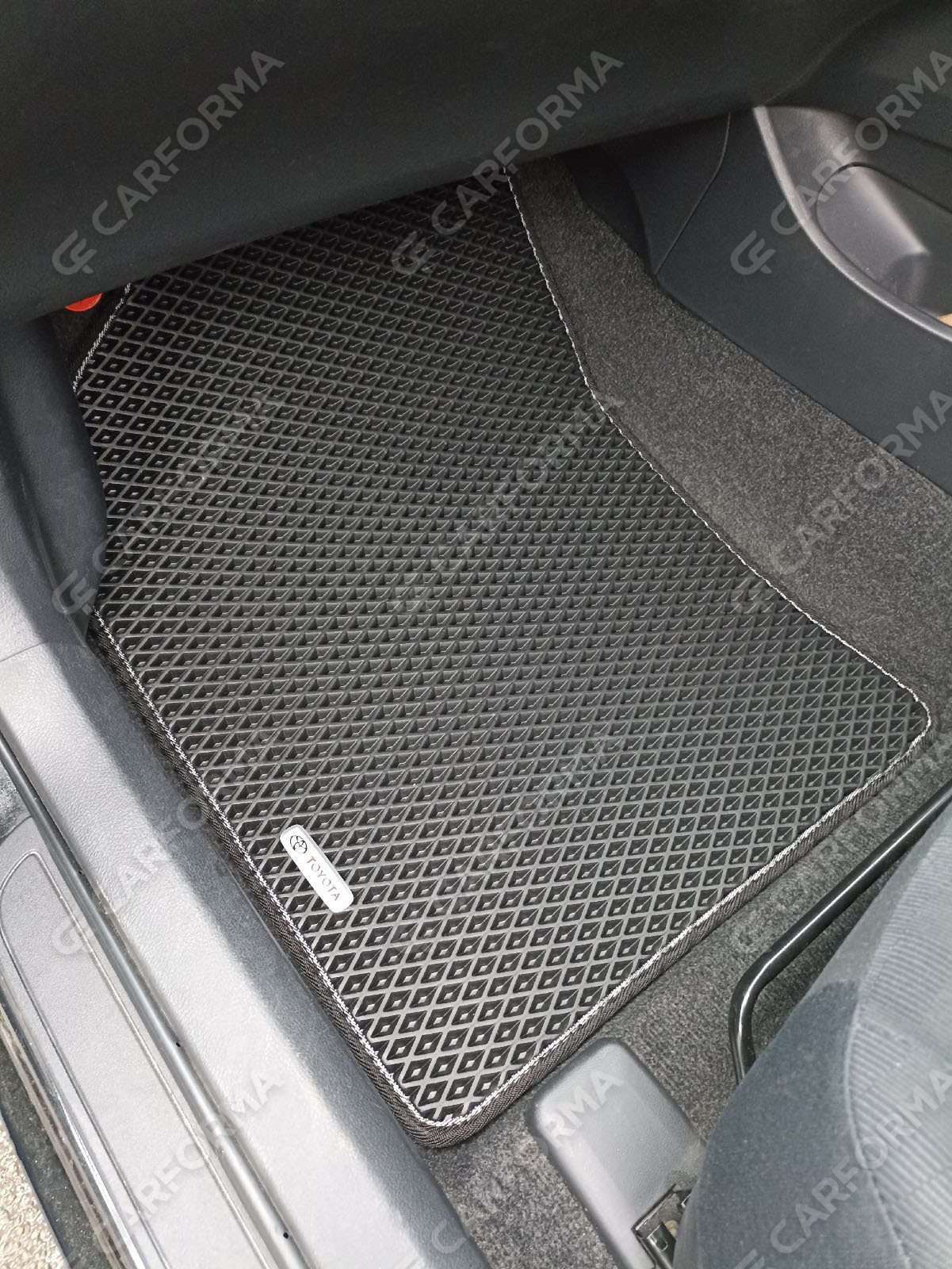 Ворсовые коврики на Toyota Corolla Axio (E14) 2006&nbsp;-&nbsp;2012 в Симферополе