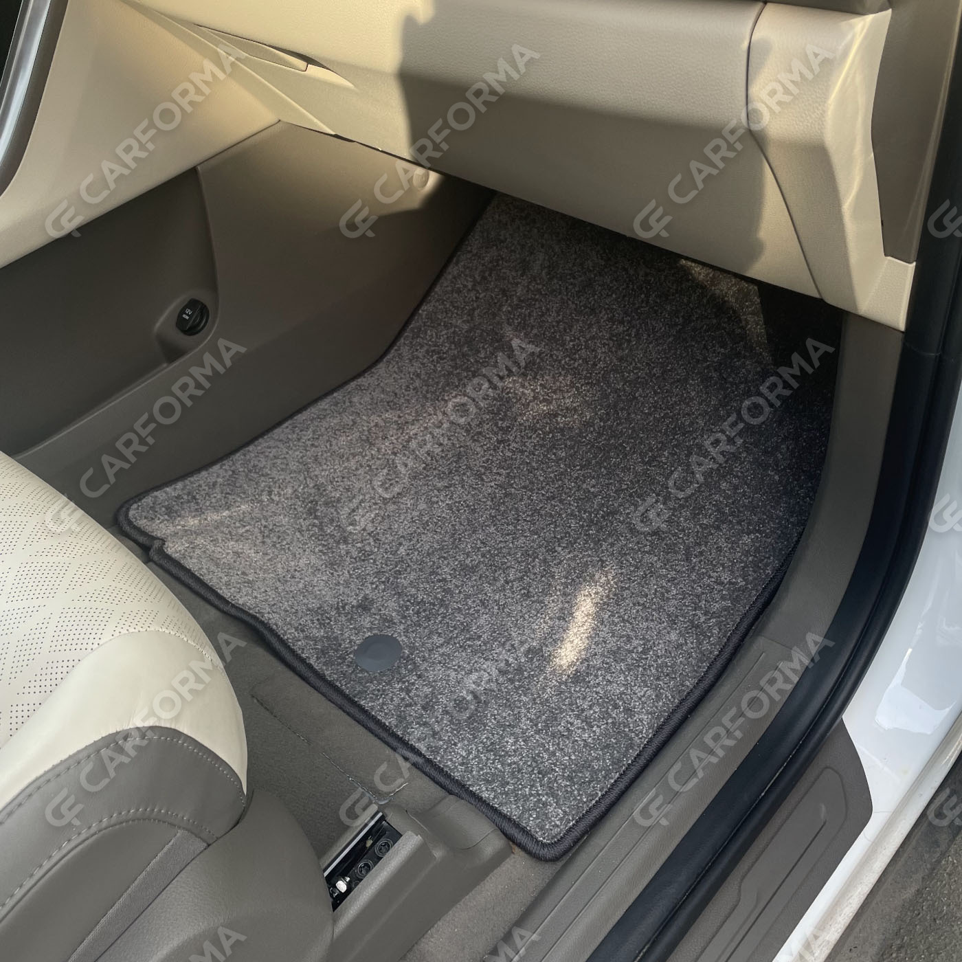 Ворсовые коврики на KIA Carnival IV 7 мест с оттоманками 2020&nbsp;-&nbsp;2026 в Симферополе