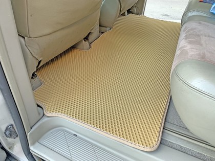 Коврики на Toyota Previa (XR30, XR40) 2000 - 2007 в Симферополе