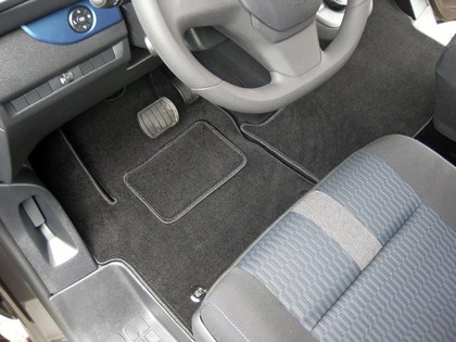Коврики на Peugeot Traveller 2016 - 2025 в Симферополе