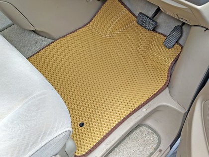 EVA коврики на Toyota Alphard (H10) 2002 - 2008 в Симферополе