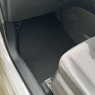 EVA коврики на Toyota Yaris IV 2019 - 2025 в Симферополе