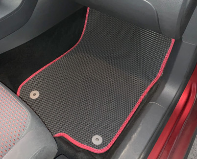 Коврики на Seat Leon II 2005 - 2013 в Симферополе