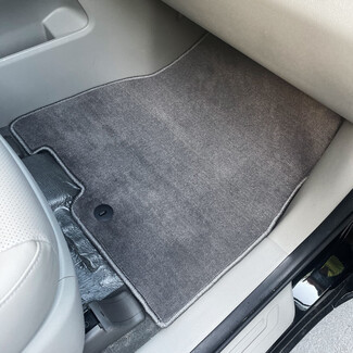 Ворсовые коврики на KIA Carnival III 7 мест 2014&nbsp;-&nbsp;2021 в Симферополе