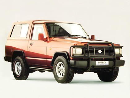 Коврики на Nissan Patrol (K260) 1986 - 1994 в Симферополе