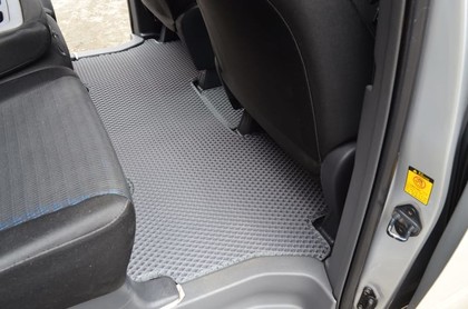 Коврики на Toyota Voxy (R70) 2007 - 2013 в Симферополе