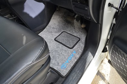 Коврики на Toyota Voxy (R80) 2014 - 2021 в Симферополе