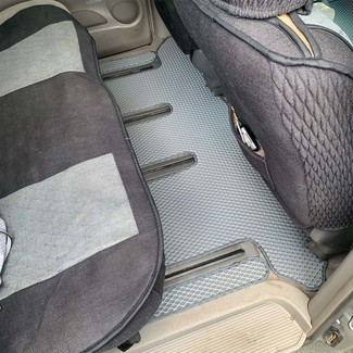 Коврики на Toyota Estima II 2000 - 2005 в Симферополе
