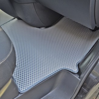 Коврики на Renault Trafic III 2014 - 2025 в Симферополе