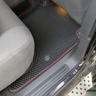 Коврики на Volkswagen Touareg I 2002 - 2010 в Симферополе
