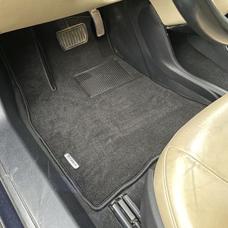 Коврики на Tesla Model S 2012 - 2025 в Симферополе