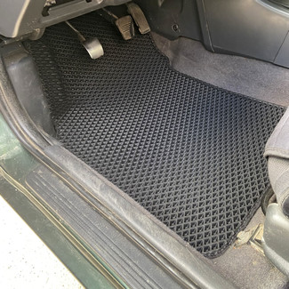 Коврики на Nissan Primera (P11) 1996 - 2002 в Симферополе