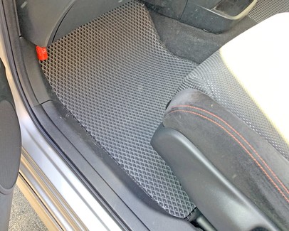 Коврики на Honda Stream II 2006 - 2014 в Симферополе
