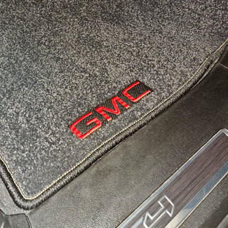 Коврики на GMC Sierra 2018 - 2025 в Симферополе