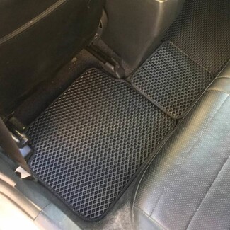 Ворсовые коврики на Toyota Corolla Axio (E14) 2006&nbsp;-&nbsp;2012 в Симферополе