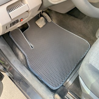 Коврики на Renault Scenic II 2003 - 2010 в Симферополе