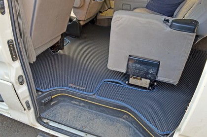 Коврики на Mitsubishi Delica 4 1994 - 2007 в Симферополе