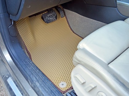 Коврики на Audi A6 (C6) 2004 - 2011 в Симферополе