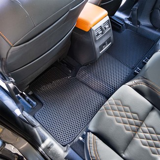 Коврики на Mitsubishi Outlander IV 2021 - 2025 в Симферополе