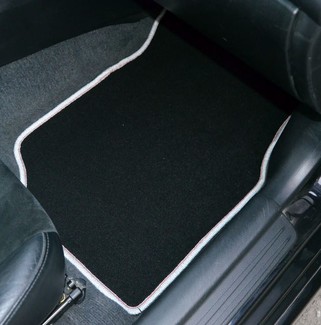 Коврики на Mitsubishi Lancer Evolution VII 2001 - 2003 в Симферополе