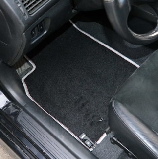 Коврики на Mitsubishi Lancer Evolution VII 2001 - 2003 в Симферополе