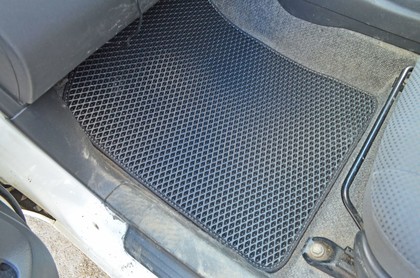 Коврики на Toyota Probox (50) 2002 - 2014 в Симферополе