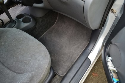 Коврики на Toyota Yaris I 1999 - 2005 в Симферополе