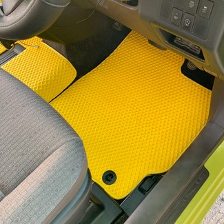 Ворсовые коврики на Toyota Porte II 2012 - 2020 в Симферополе