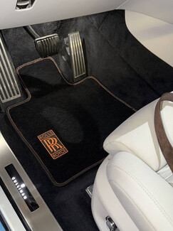 Коврики на Rolls-Royce Cullinan 2018 - 2026 в Симферополе Коврики на Rolls-Royce Cullinan 2018 - 2026 в Симферополе