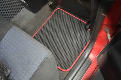 Ворсовые коврики на Mitsubishi Lancer IX 2000 - 2010 в Симферополе