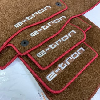 Коврики на Audi e-tron 2018 - 2025 в Симферополе