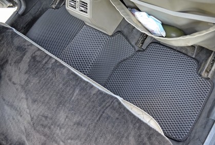 Ворсовые коврики на Mercedes E (W210) 1995 - 2002 в Симферополе