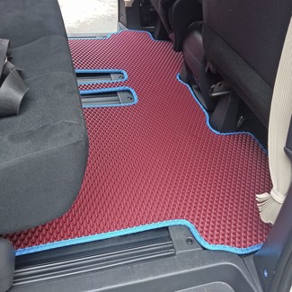 Коврики на Mitsubishi Delica D:5 2007 - 2025 в Симферополе
