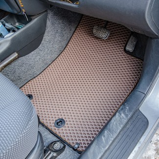 Коврики на Toyota Probox (50) 2002 - 2014 в Симферополе