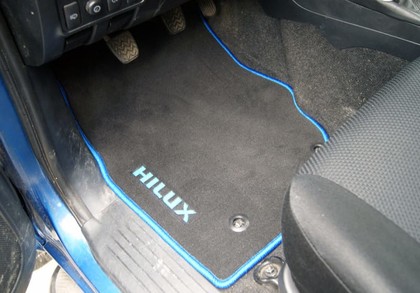 Ворсовые коврики на Toyota Hilux VII 2008 - 2015 в Симферополе