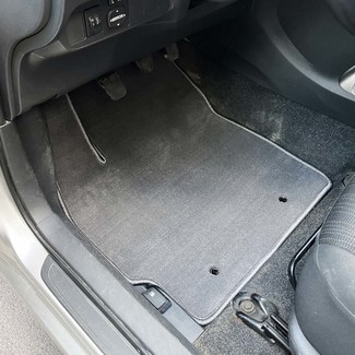 Коврики на Toyota Auris I 2006 - 2012 в Симферополе