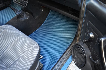 Коврики на Lada (ВАЗ) 2101, 2102, 2103, 2104, 2105, 2106, 2107 1970 - 2012 в Симферополе