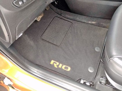 Коврики на KIA Rio X-Line 2017 - 2025 в Симферополе