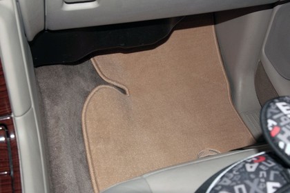 Коврики на Cadillac Escalade II 2002 - 2007 в Симферополе