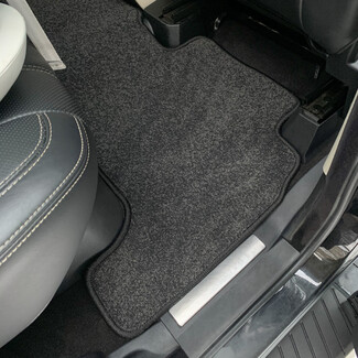 Коврики на Land Rover Range Rover Sport I 2005 - 2013 в Симферополе