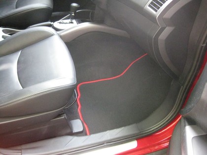 Коврики на Mitsubishi Outlander XL 2005 - 2013 в Симферополе