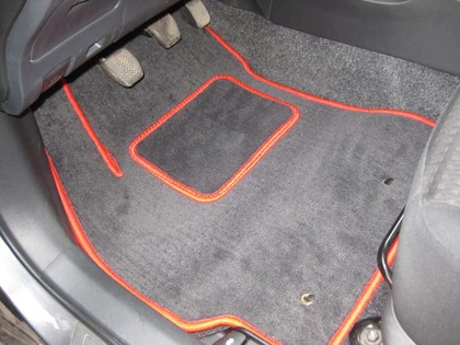 Коврики на Toyota Corolla (E15) 2006 - 2013 в Симферополе