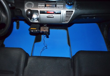 Коврики на Honda FR-V 2004 - 2009 в Симферополе