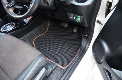 Коврики на Honda Fit Shuttle 2011 - 2015 в Симферополе